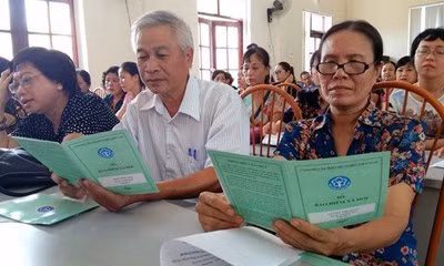 Quy định về nghỉ hưu ở tuổi cao hơn đối với cán bộ, công chức giữ chức vụ lãnh đạo, quản lý -0