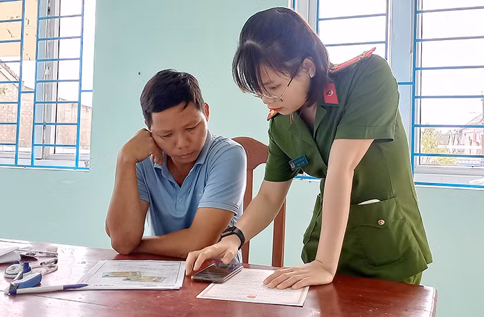 Về với Công an xã Quế Mỹ -0