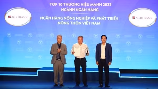 Agribank&nbsp;Top 10 Thương hiệu Mạnh ngành Ngân hàng Tài chính năm 2022