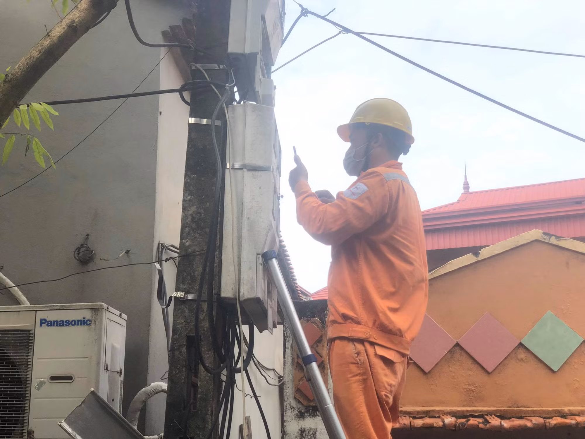 Biểu giá bán lẻ điện mới: Các hộ sử dụng ít điện sẽ ít bị tác động -0
