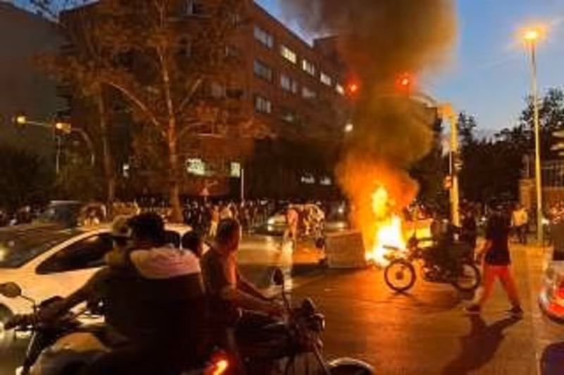 Iran: Khi những người phụ nữ nổi dậy -0