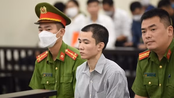 Uất nghẹn nước mắt phiên toà xử kẻ đóng đinh vào đầu con của nhân tình