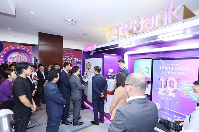 TPBank vượt mục tiêu theo kế hoạch chuyển đổi số của Ngân hàng Nhà nước -0