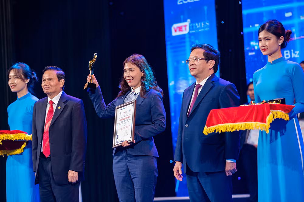 MB “thắng lớn” tại Giải thưởng Chuyển đổi số Việt Nam 2022 -0