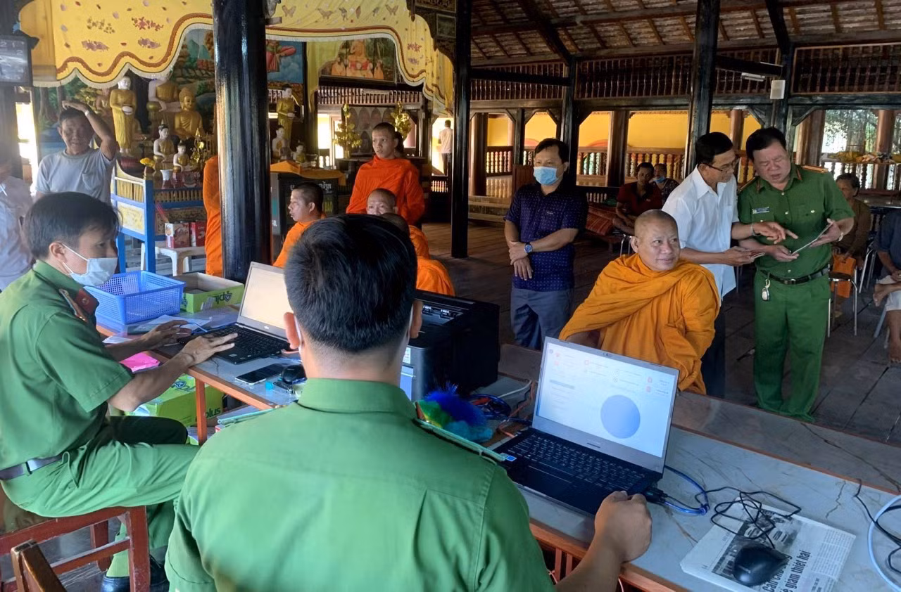 Công an Bạc Liêu phát động cao điểm 90 ngày, đêm triển khai quy định Luật Cư trú -0
