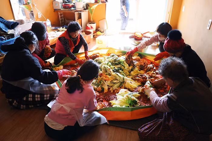 Phía sau cuộc khủng hoảng kim chi -0