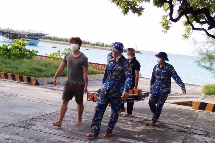 Bệnh xá đảo Trường Sa kịp thời cấp cứu ngư dân có dấu hiệu đột quỵ não -0