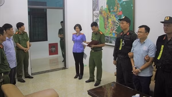 Làm rõ sai phạm của Phó Trưởng phòng tài nguyên môi trường trong vụ án liên quan đến đất sân bay Điện Biên