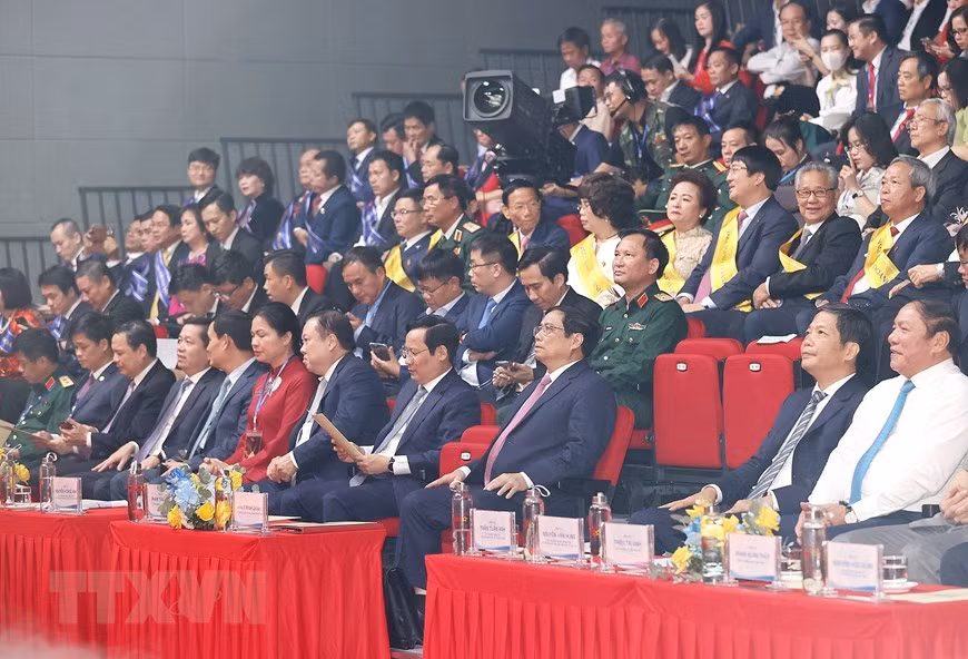 Thủ tướng đề nghị các doanh nhân trau dồi bản lĩnh nghề nghiệp và đạo đức kinh doanh -0