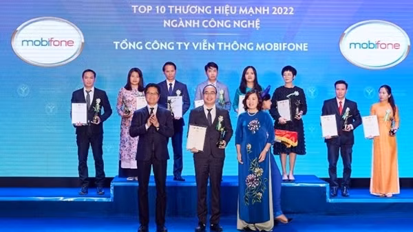 MobiFone vào Top 10 Thương hiệu mạnh Việt Nam ngành Công nghệ năm 2022