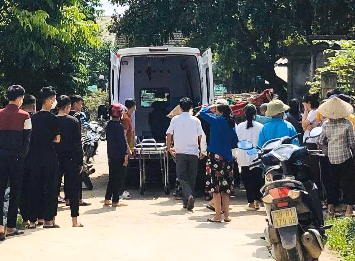 Tạm giữ hình sự nam sinh dùng dao đâm bạn học tử vong -0