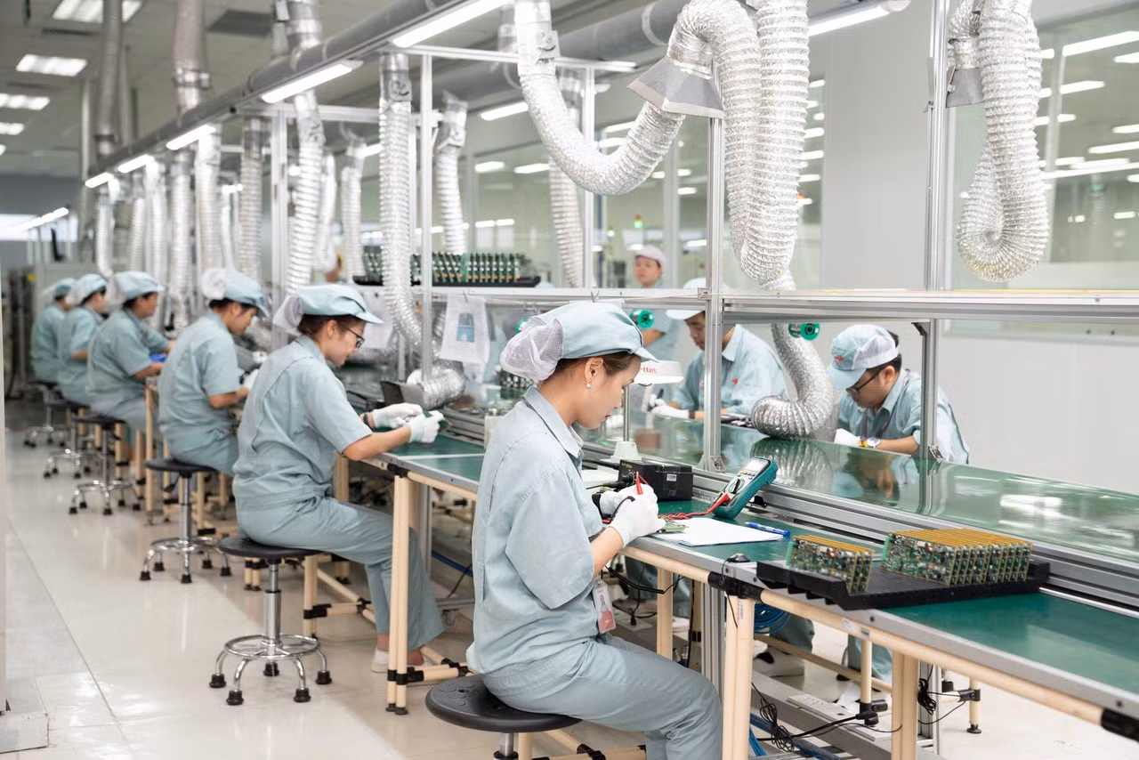 Viettel ra mắt Tổng công ty sản xuất thiết bị -0