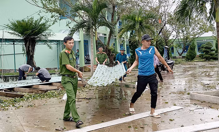Về với Công an xã Quế Mỹ -0