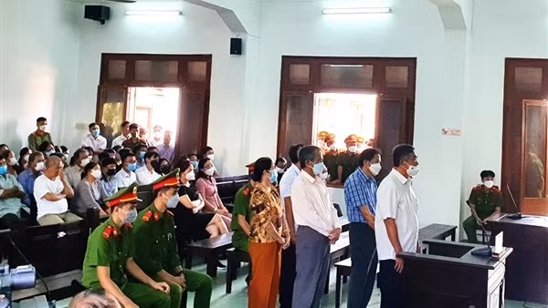 Nguyên Phó Chủ tịch thường trực UBND tỉnh Phú Yên lãnh án 6 năm tù