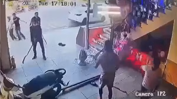 Điều tra cuộc hỗn chiến trong quán karaoke giữa hai nhóm thanh niên