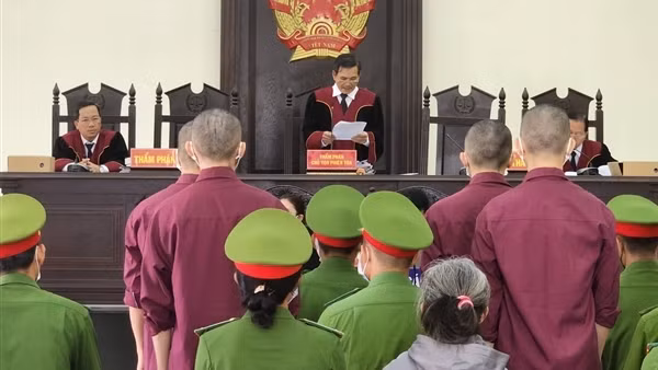 Hoãn phiên phúc thẩm xét xử 6 bị cáo trong vụ “Tịnh thất Bồng Lai”