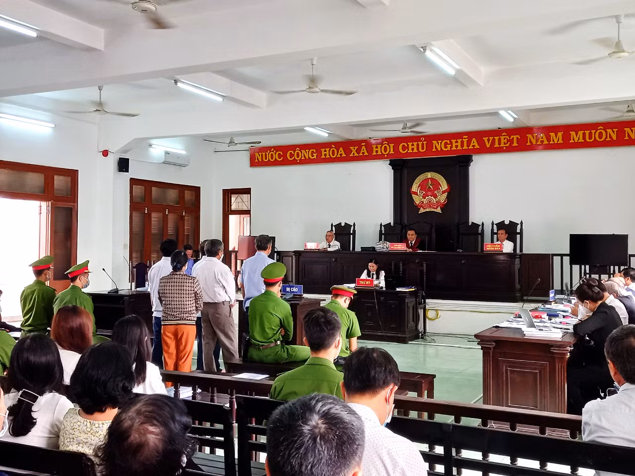 Tiếp tục xét xử nguyên Phó Chủ tịch thường trực UBND tỉnh Phú Yên cùng 4 đồng phạm -0