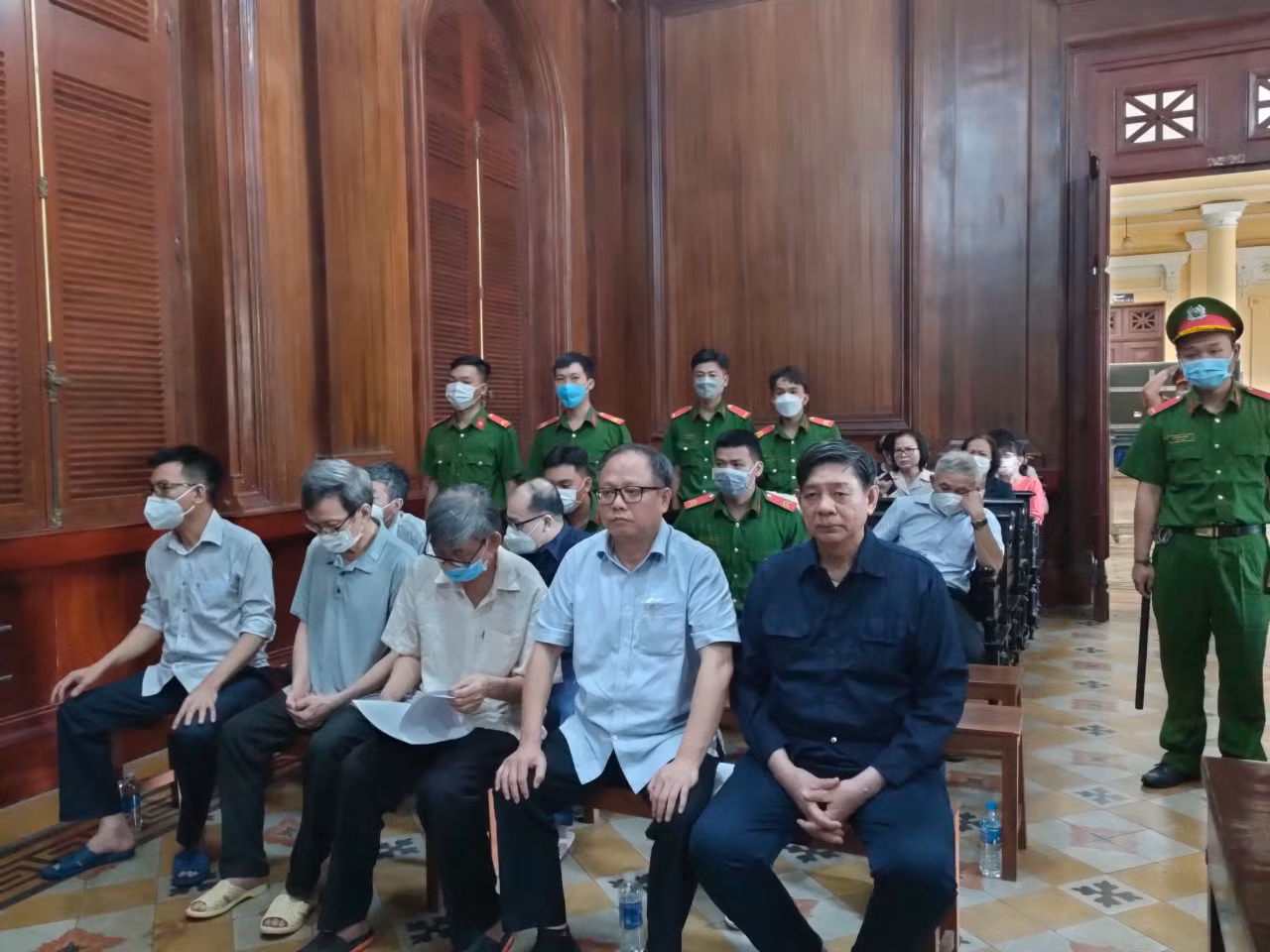“Bút phê” bán rẻ đất dự án cho Công ty Quốc Cường Gia Lai, ông Tất Thành Cang bị đề nghị 8 -10 năm tù -0