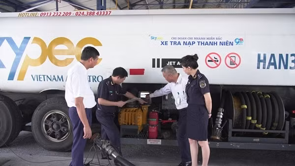 Tổng cục Hải quan nói gì về thủ tục hải quan nhập khẩu xăng dầu?