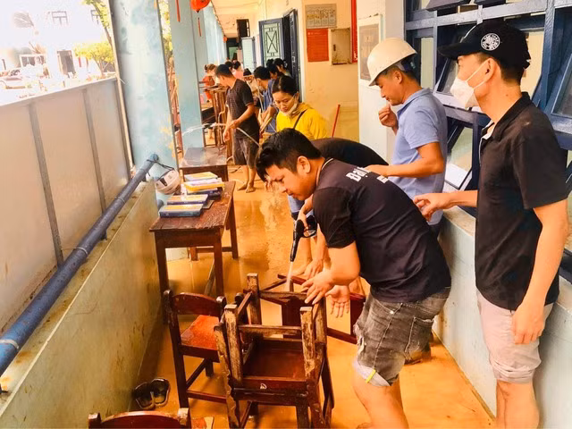 Thủ tướng Chính phủ chỉ đạo tập trung khắc phục hậu quả mưa lũ tại Trung Bộ -0