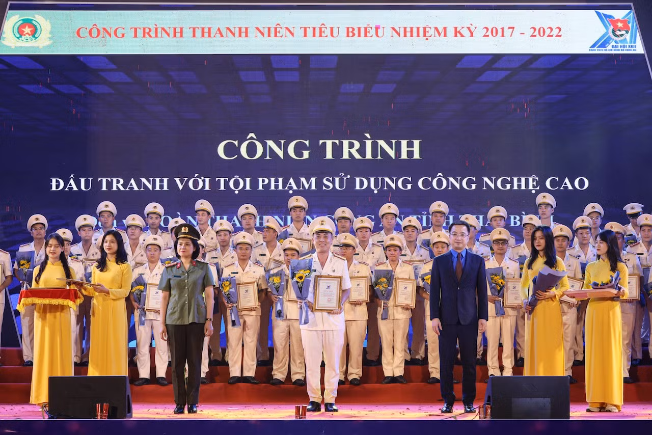 Tuyên dương 77 công trình thanh niên tiêu biểu của tuổi trẻ CAND -0
