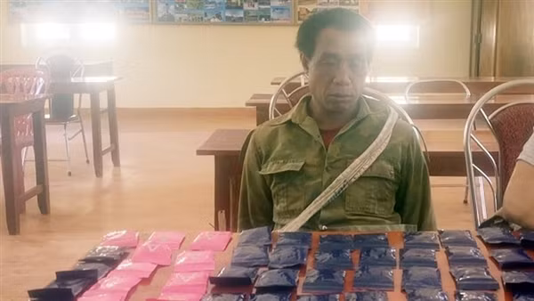 "Ôm" 12.000 viên ma túy tổng hợp mua từ Lào về Việt Nam tiêu thụ