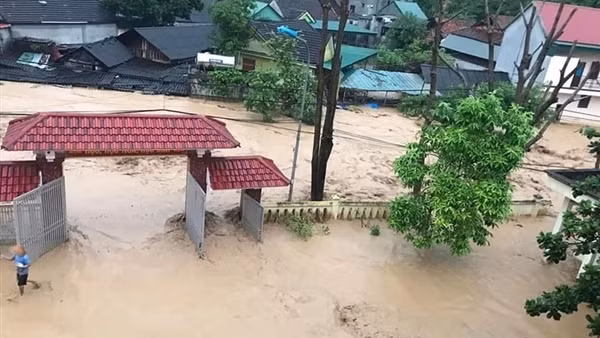 Thủ tướng ra công điện khẩn trước nguy cơ "lũ chồng lũ"