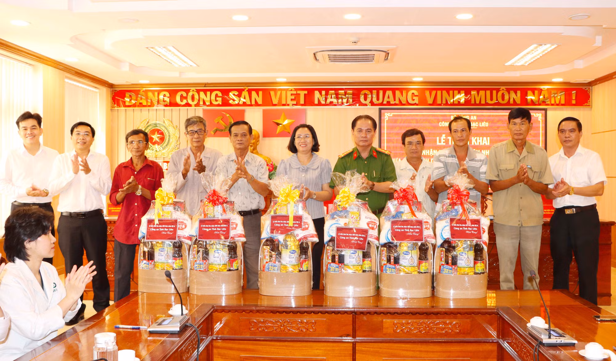 Công an Bạc Liêu tổ chức thu nhận mẫu ADN thân nhân liệt sĩ chưa xác định danh tính -0