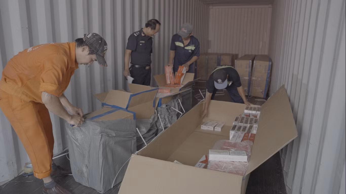 Khởi tố hình sự doanh nghiệp xuất lậu thuốc lá -0