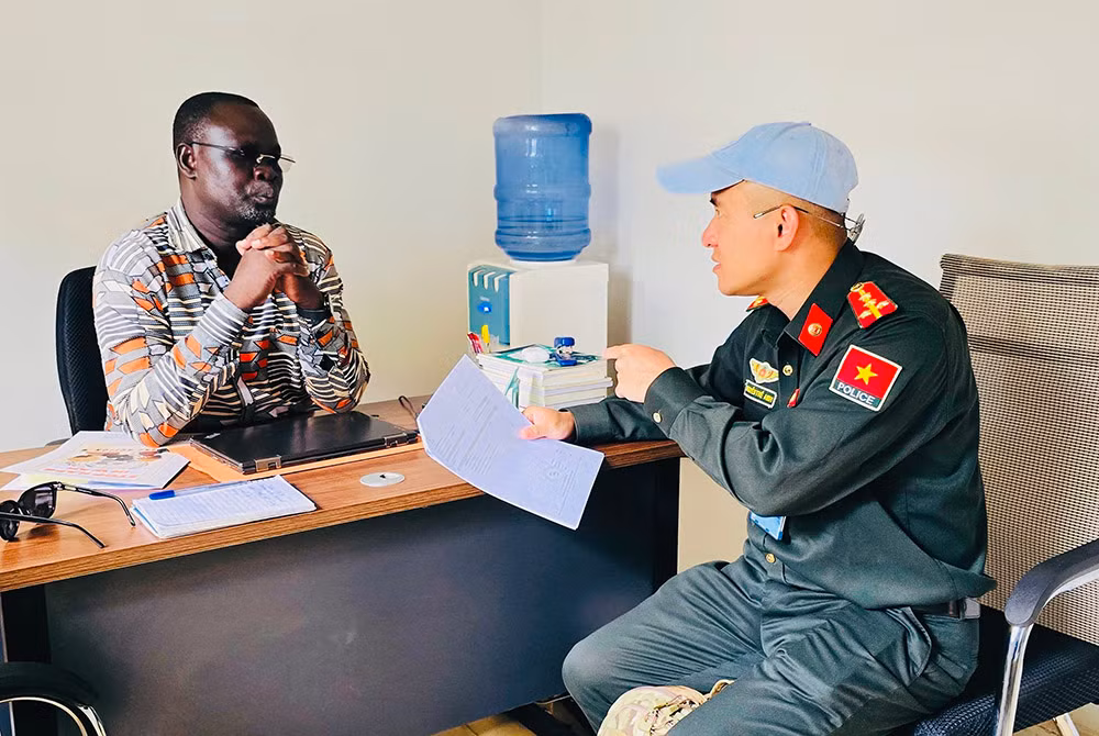Cục Công nghệ thông tin và truyền thông Nam Sudan chúc mừng sĩ quan Công an Việt Nam nhân ngày 30/4 -0