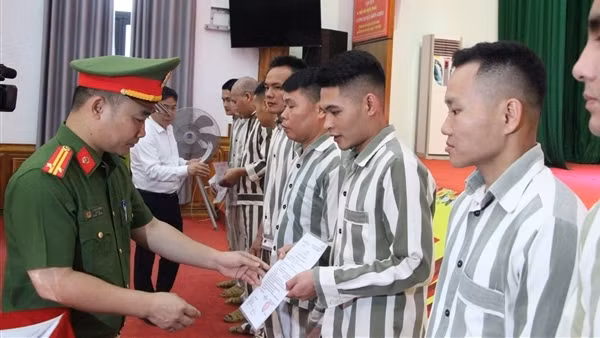 Đặc xá – Ngày về sớm của phạm nhân biết hối cải