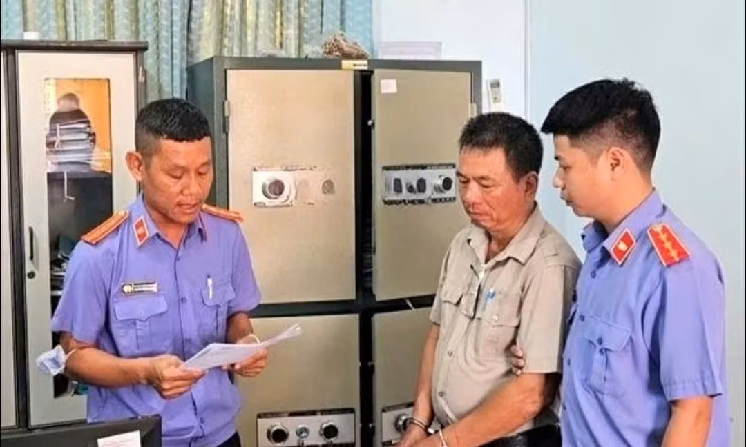 2. viện kiểm sát nhân dân tối cao đã tống đạt quyết định khởi tố bị can đối với vương thanh hải. .jpg -0