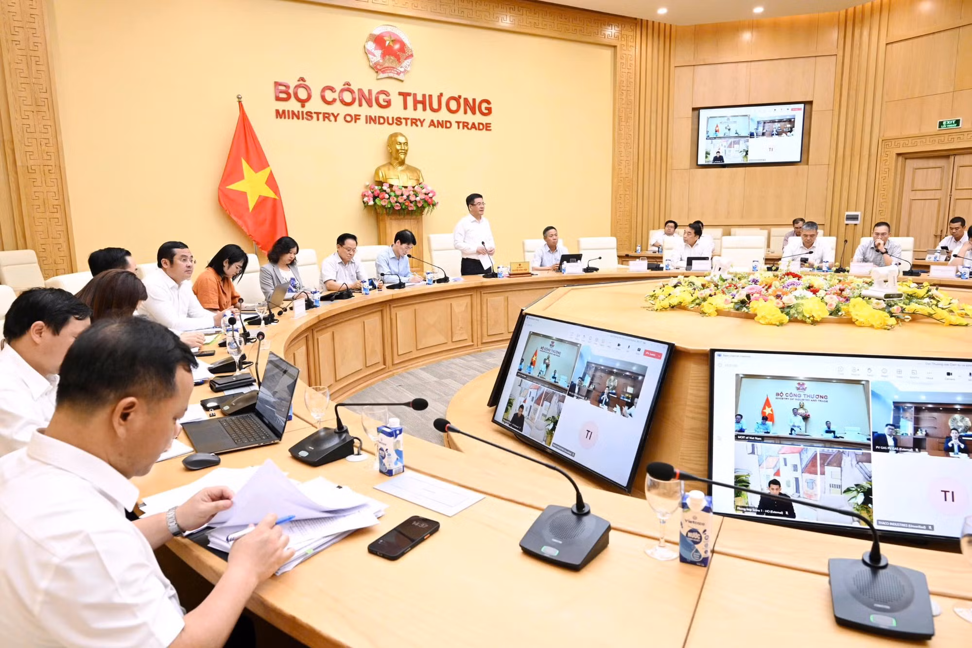 Thúc đẩy thực hiện các thỏa thuận thương mại với Hoa Kỳ -0