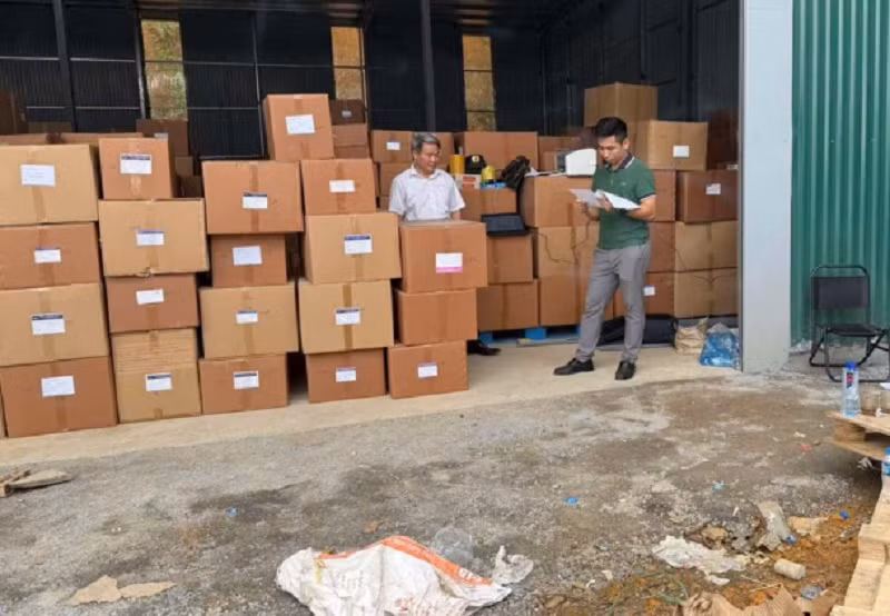 Kẽ hở nào khiến thực phẩm chức năng giả tràn lan? -0