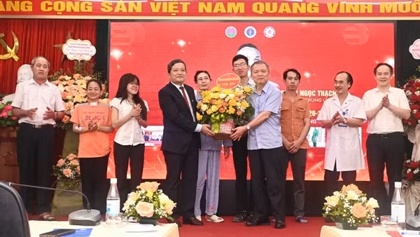 Một tuần thực hiện 2 ca ghép phổi, lần đầu ghép phổi xuyên Việt