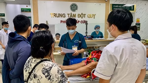 Cần đẩy nhanh liên thông kết quả xét nghiệm y tế
