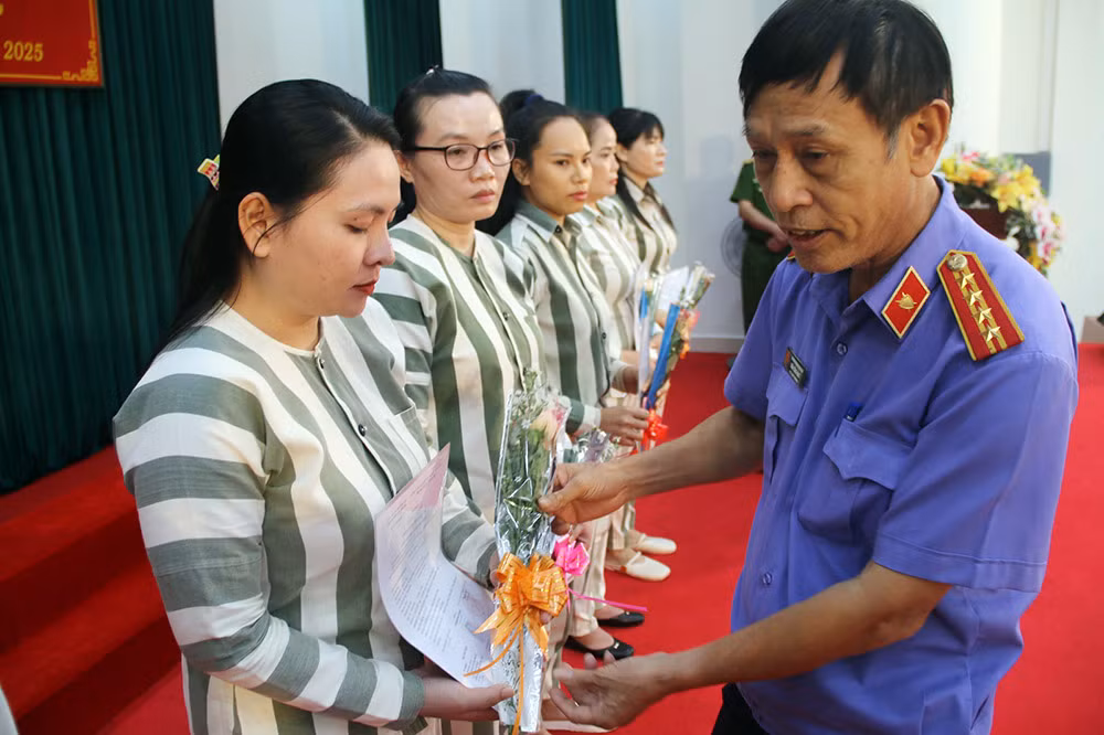Đặc xá – Ngày về sớm của phạm nhân biết hối cải -0