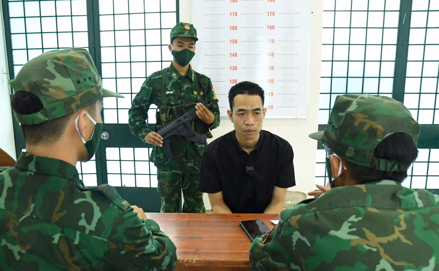 Phá chuyên án mua bán người qua Campuchia từ cuộc gọi cầu cứu của nạn nhân -0