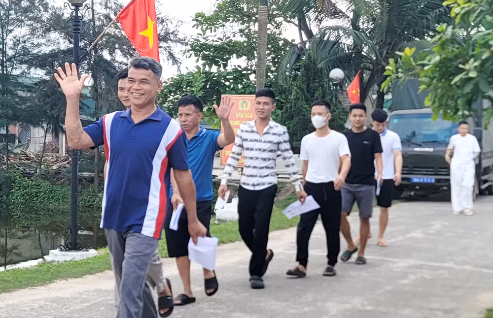 Trại giam Xuân Hà công bố Quyết định đặc xá cho 89 phạm nhân -0