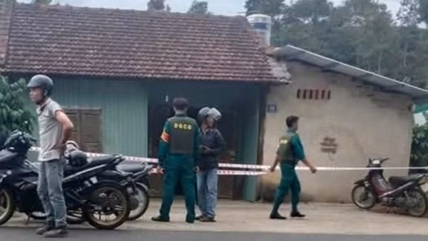 Vắng nhà lâu ngày, trở về phát hiện thi thể trong phòng tắm