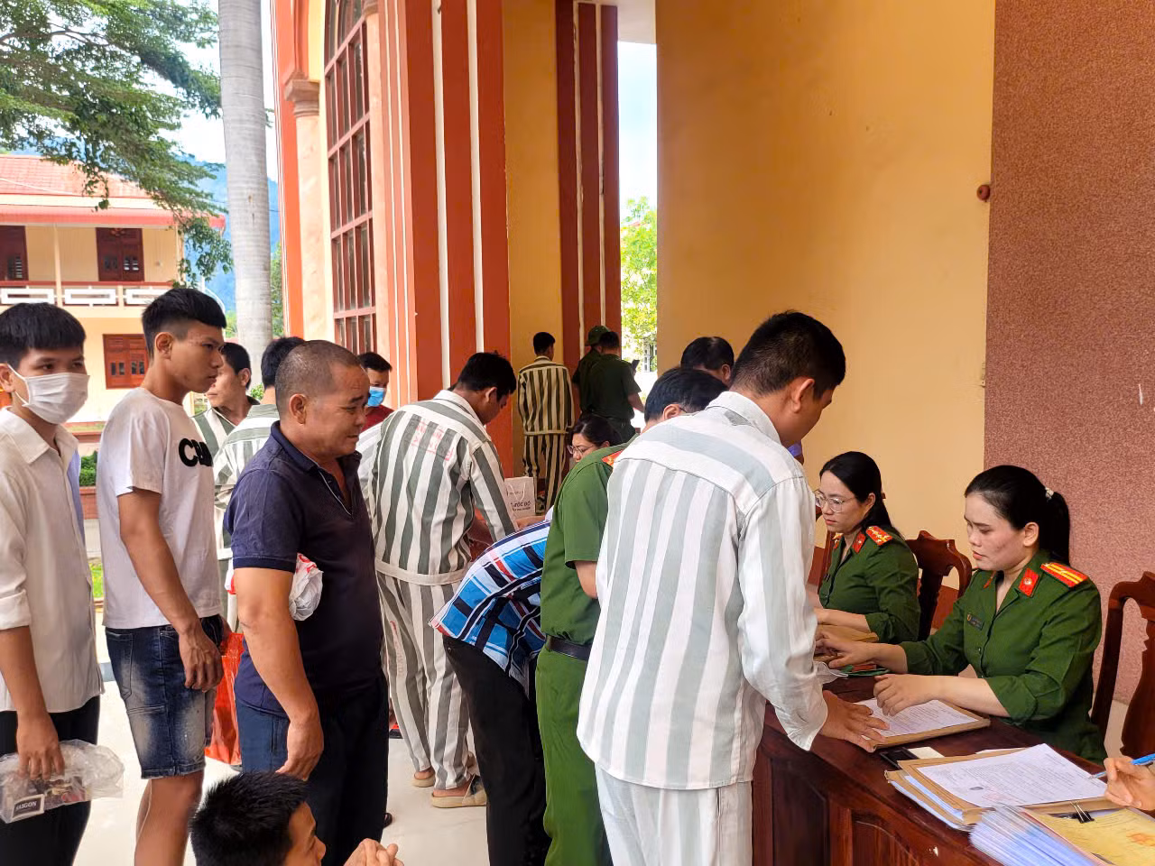 Trại giam Xuân Lộc, Thủ Đức công bố Quyết định đặc xá của Chủ tịch nước -0