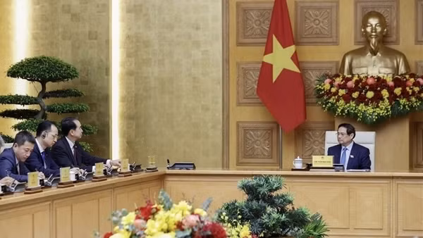 Thủ tướng Phạm Minh Chính tiếp Đại sứ Trung Quốc tại Việt Nam Hà Vĩ