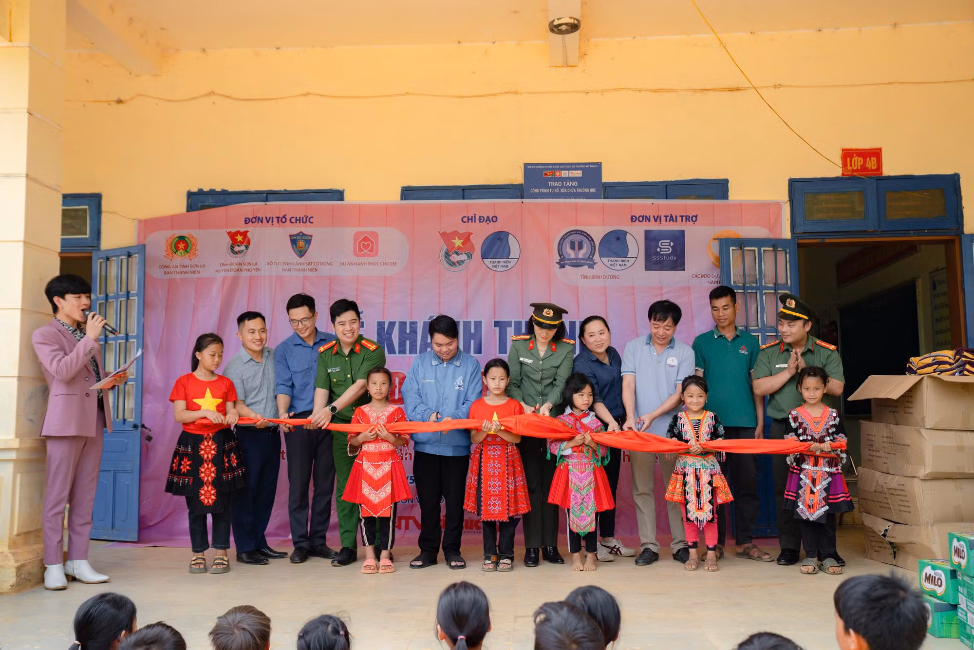 Công an tỉnh Sơn La khánh thành điểm trường tiểu học vùng cao -0