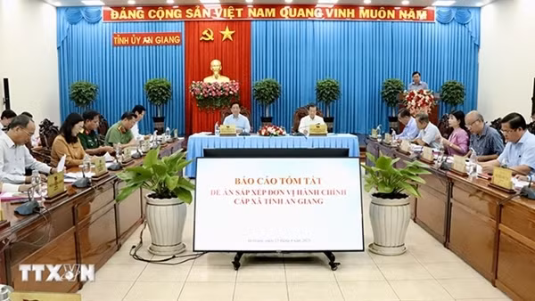 Tinh gọn bộ máy: Những nhiệm vụ trọng tâm trong tháng Năm
