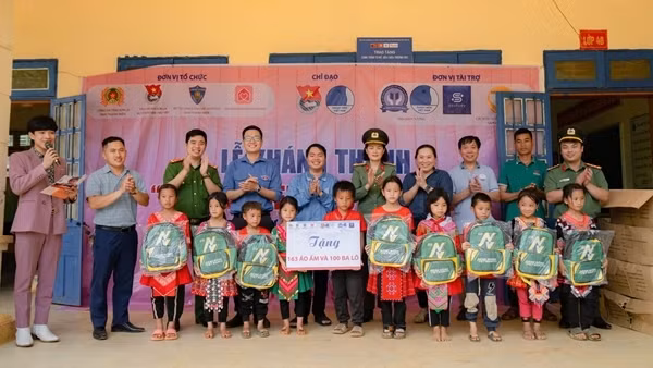 Công an tỉnh Sơn La khánh thành điểm trường tiểu học vùng cao