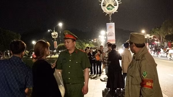 Đảm bảo an toàn tuyệt đối để nhân dân vui chơi tại Thành phố Ngàn hoa
