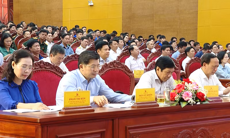  Quảng Bình phát động phong trào “Bình dân học vụ số” trên địa bàn toàn tỉnh -0
