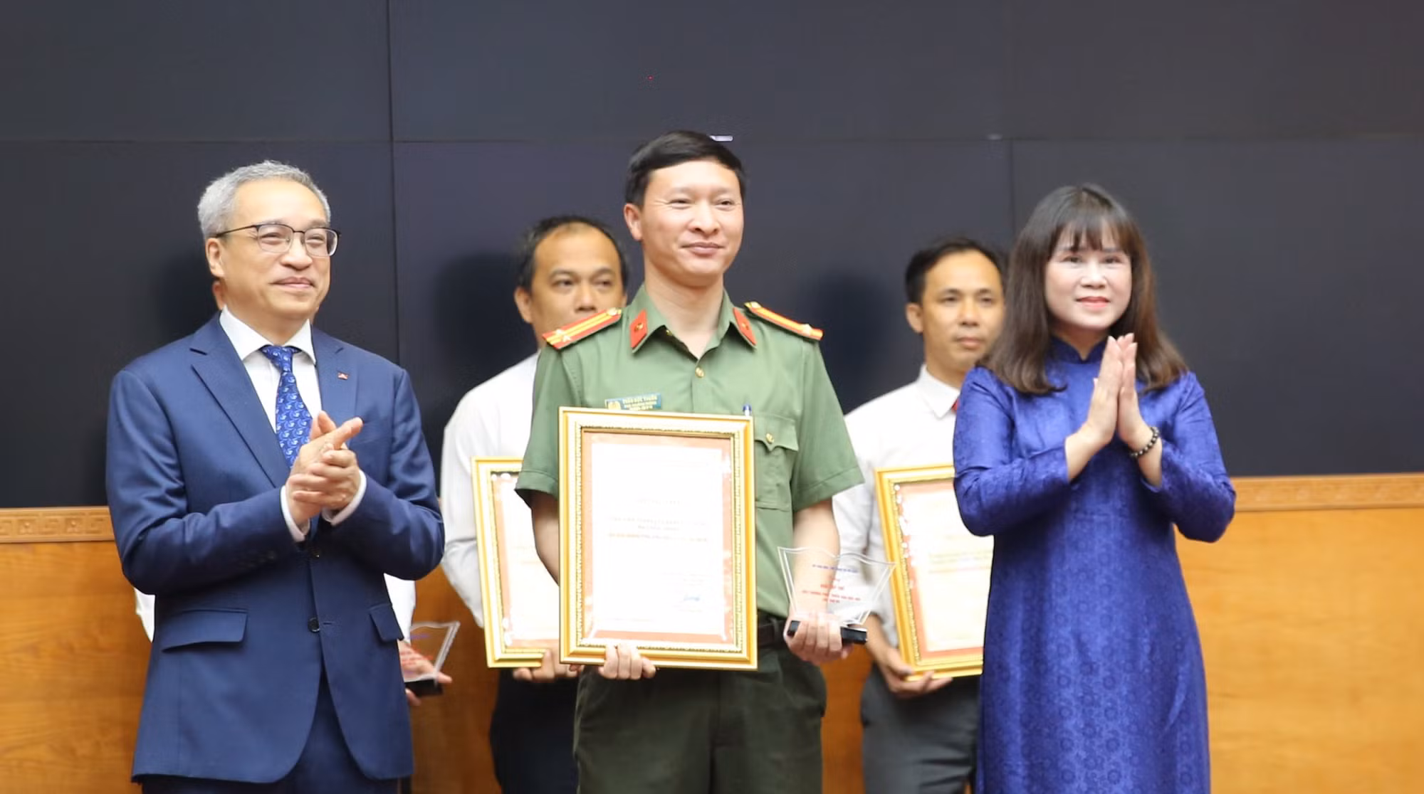 Lan tỏa giá trị bền vững của tri thức, văn hóa và lòng nhân ái phát triển -0