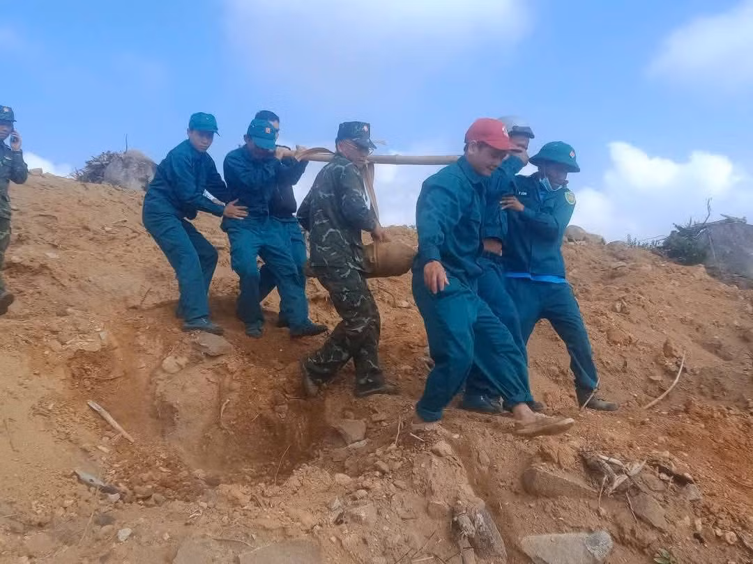 Tiêu huỷ an toàn quả bom nặng 100kg -0