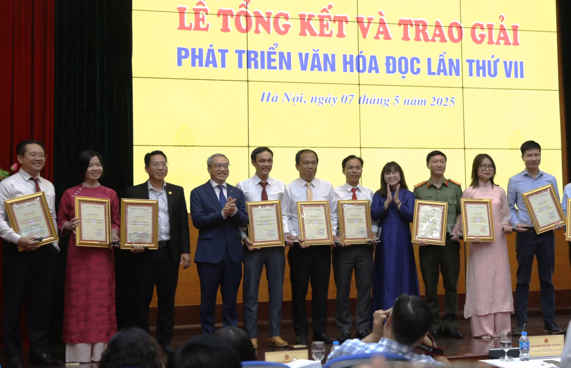 Lan tỏa giá trị bền vững của tri thức, văn hóa và lòng nhân ái phát triển -0